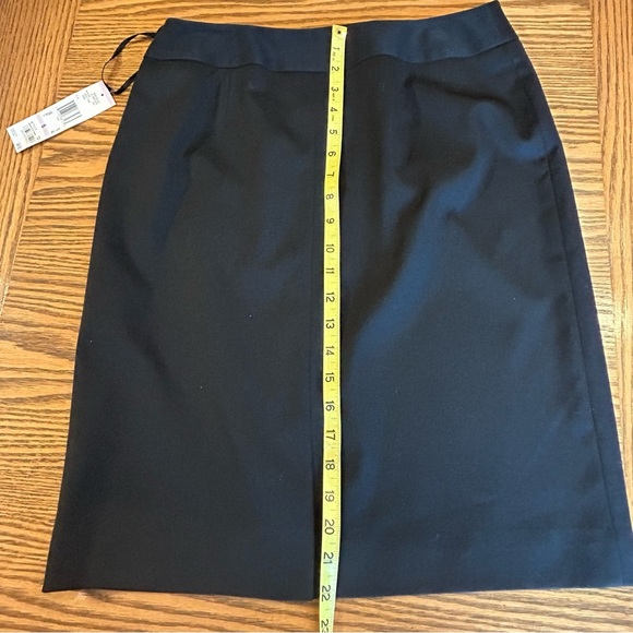 Anne Klein Classic Black Side Zip Stretch Pencil Skirt Size 6 - Picture 4 of 10